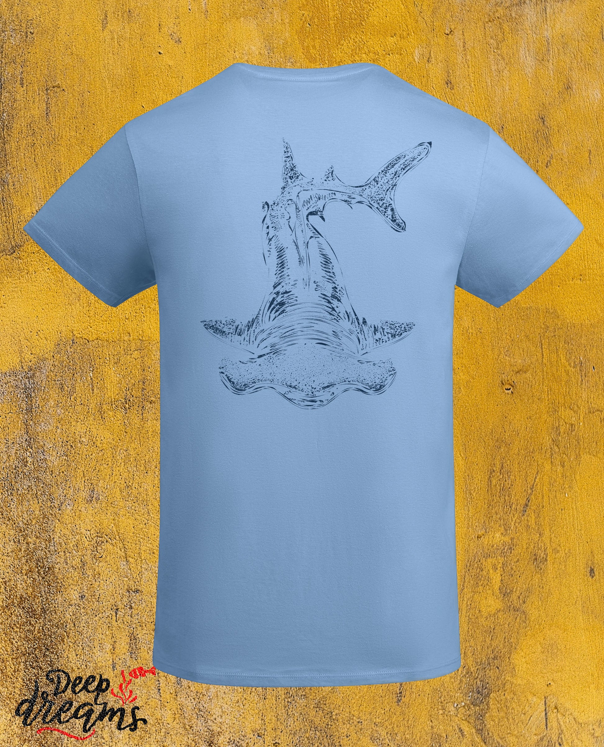 Camiseta hombre tiburón martillo color celeste