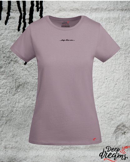 Camiseta para mujer de algodón orgánico tiburón martillo lavanda