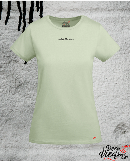 Camiseta para mujer de algodón orgánico tiburón martillo manzana