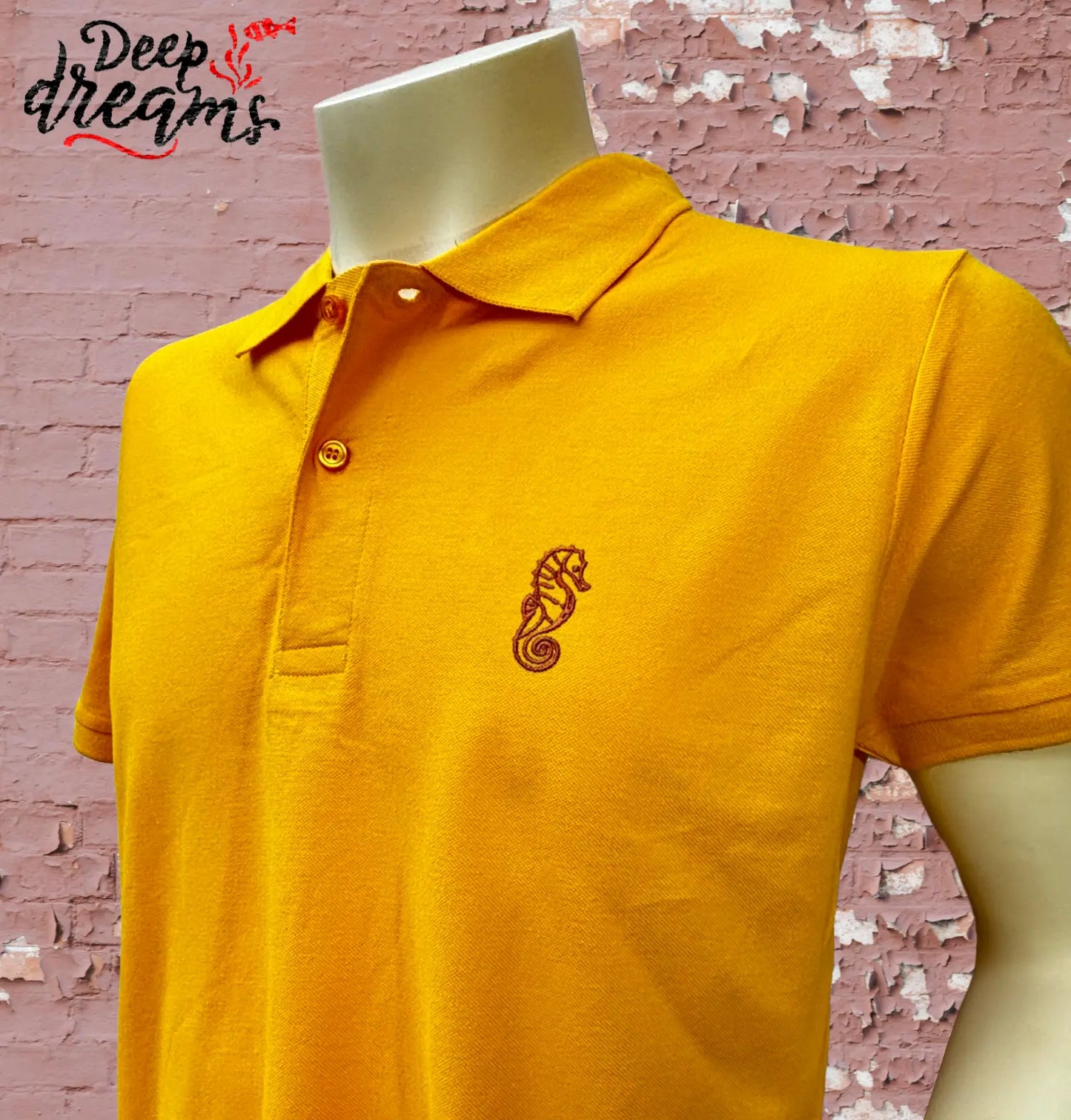 Polo hombre bordado caballito de mar amarillo