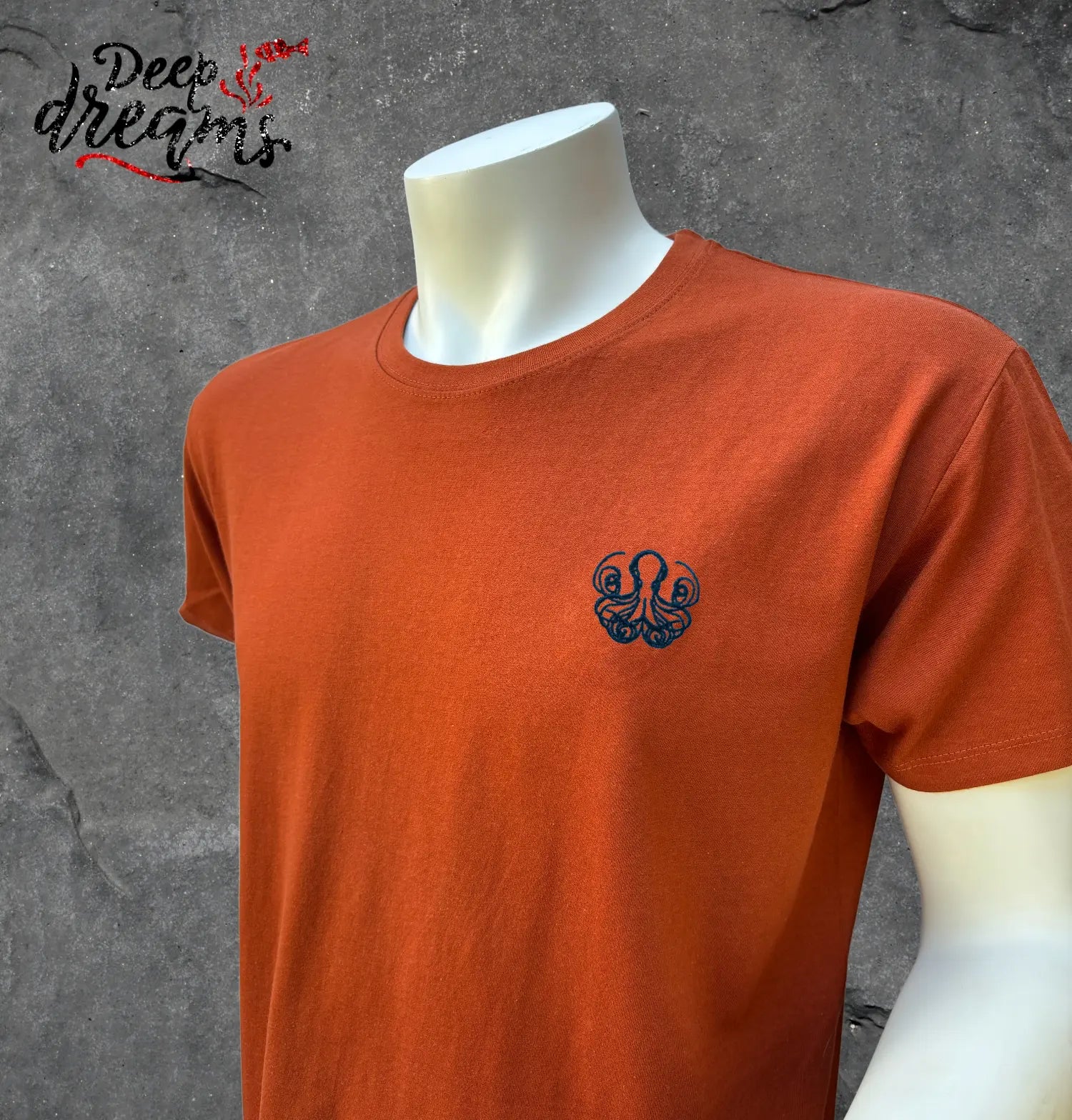 Camiseta hombre bordada pulpo terracota