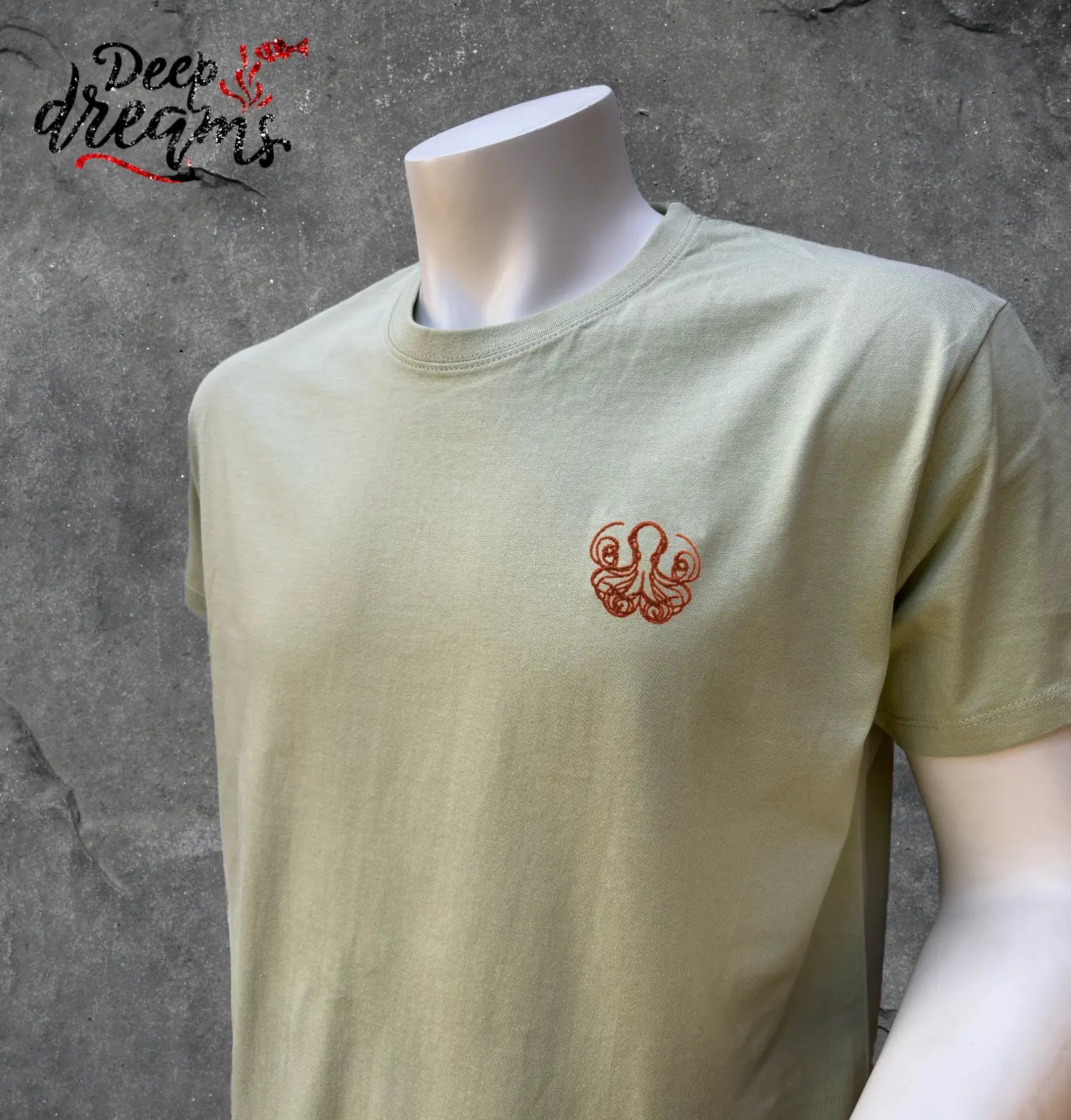 Camiseta hombre bordada pulpo manzana