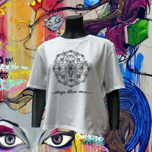 Camiseta Cropped Oversize Medusa - DeepDreams