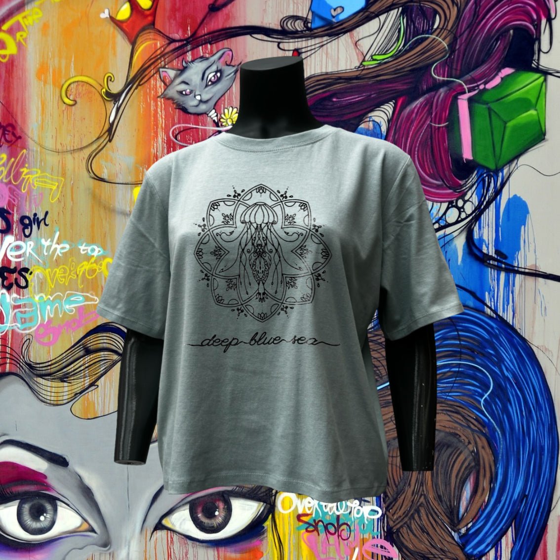 Camiseta Cropped Oversize Medusa - DeepDreams